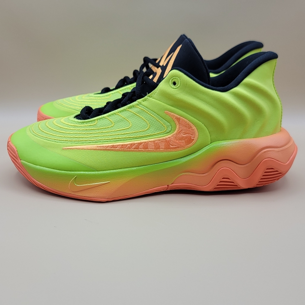 Nike Giannis Immortality 4 Halloween Basketball Shoes Men's Size 8.5 Neon Orange